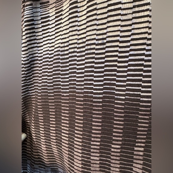 TOMMY BAHAMA 100% XL Silk Illusion Pattern Gray Blue Short Sleeve Button Down - Picture 7 of 11